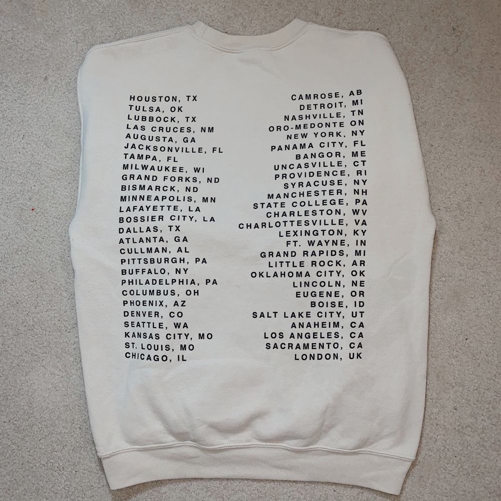 Thomas Rhett Crewneck - Picture 3 of 4
